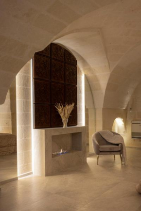 Atipia Cave Suite